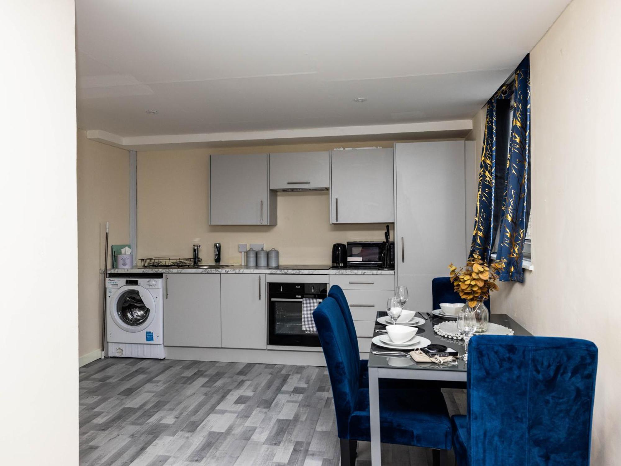 1 Bed-4guests-sofabed-wifi-closetocity-parking Appartamento