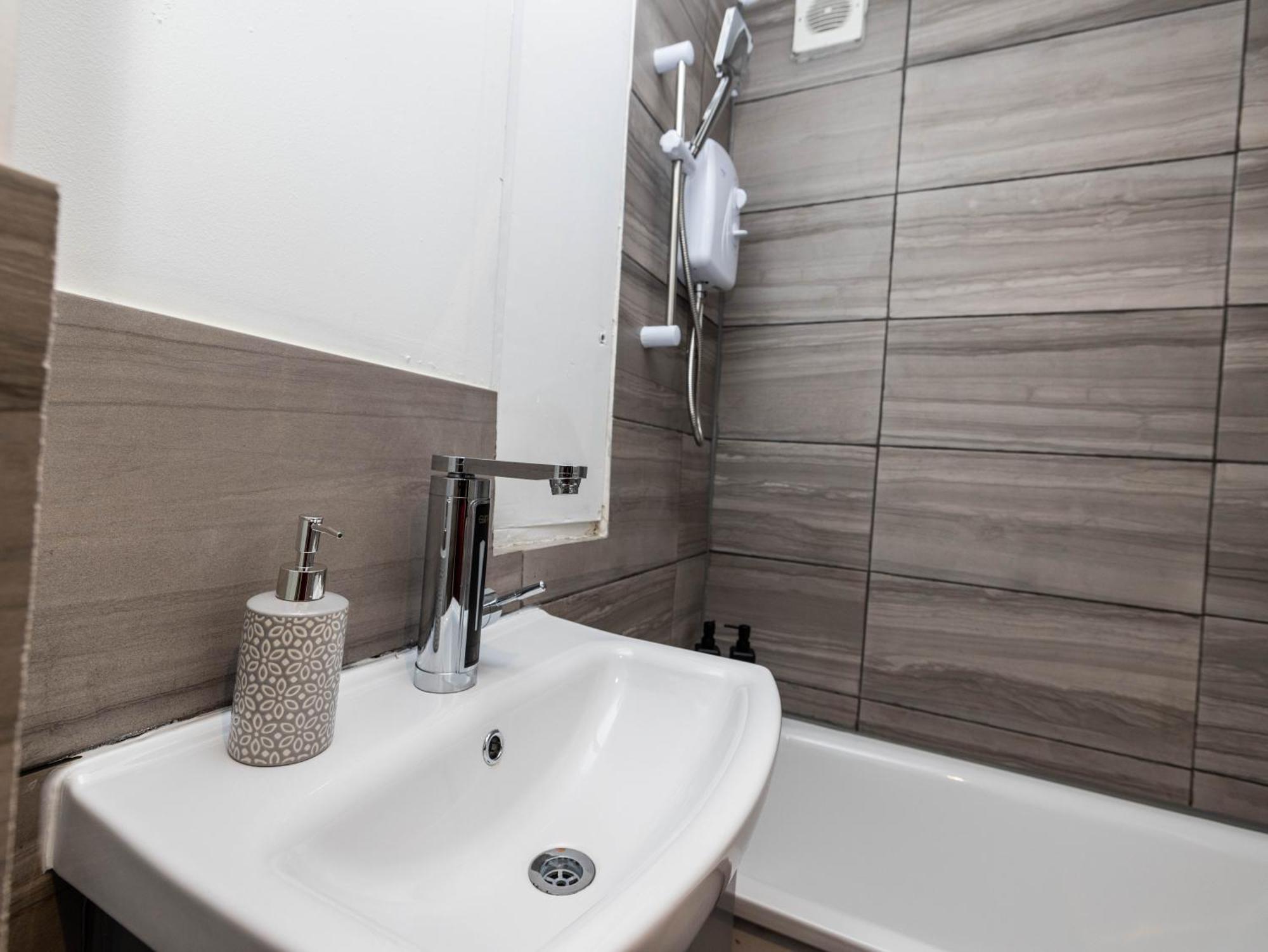Appartamento 1 Bed-4guests-sofabed-wifi-closetocity-parking Londra