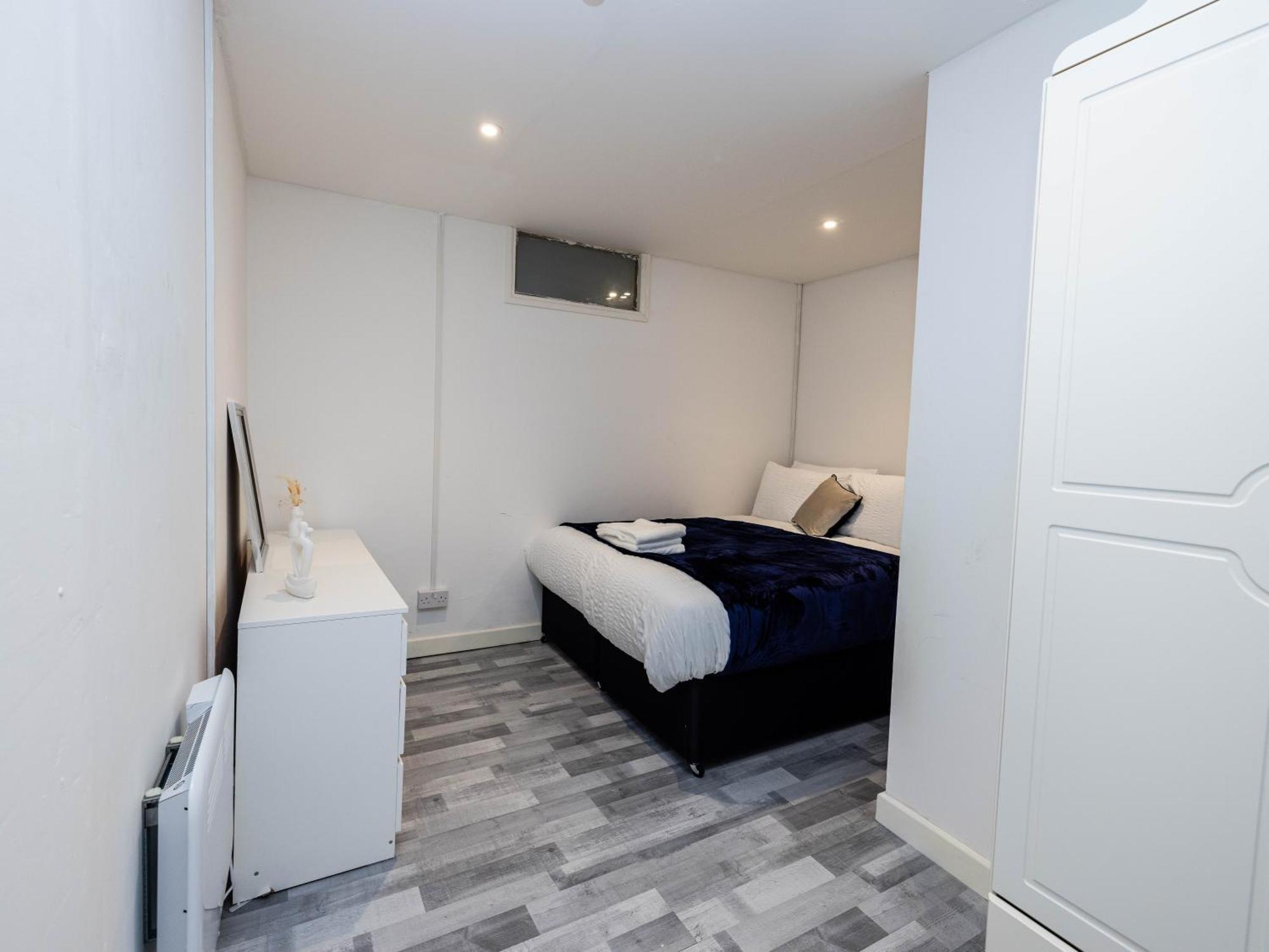 1 Bed-4guests-sofabed-wifi-closetocity-parking * Londra